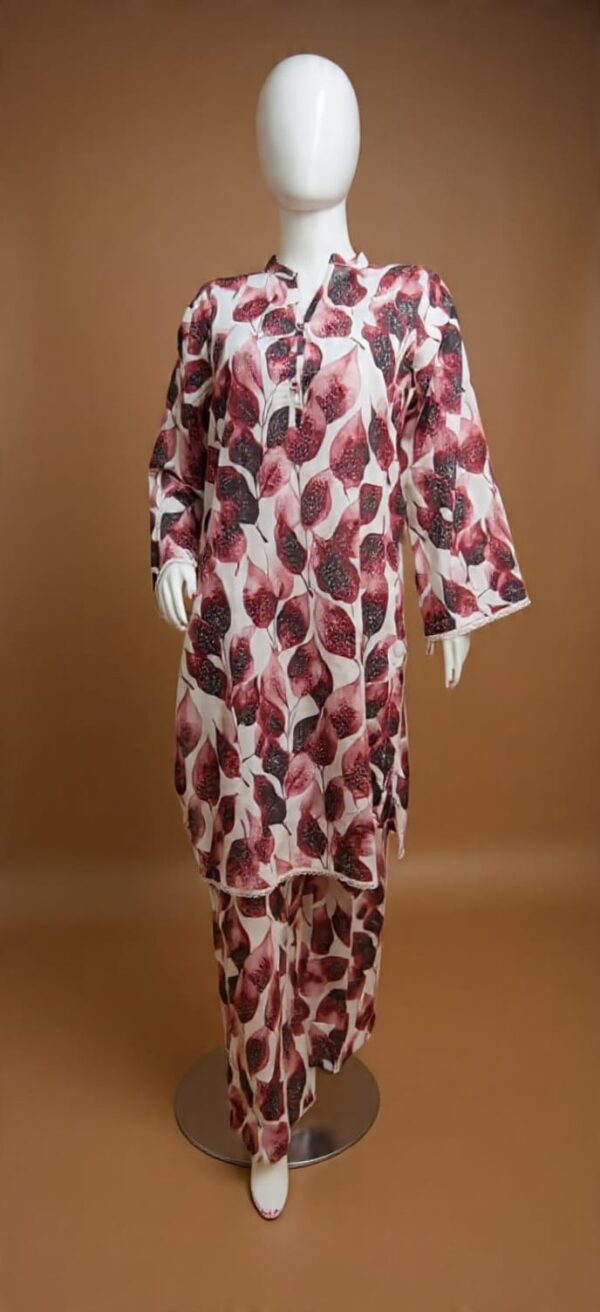 Crimson Saga Luxury Pret